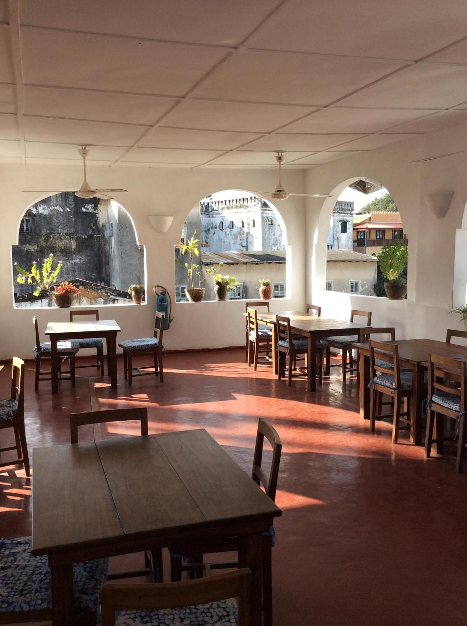 奇鹏达住宿加早餐旅馆 Zanzibar 外观 照片